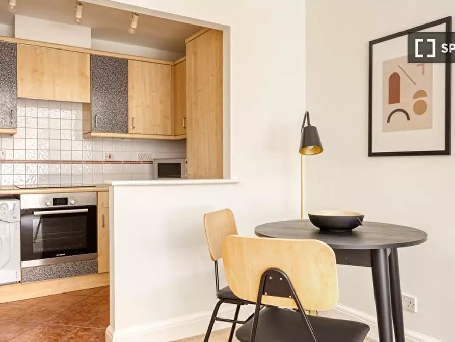 Immagine 5 di Appartamento in affitto  in Bartholomew Cl a Islington