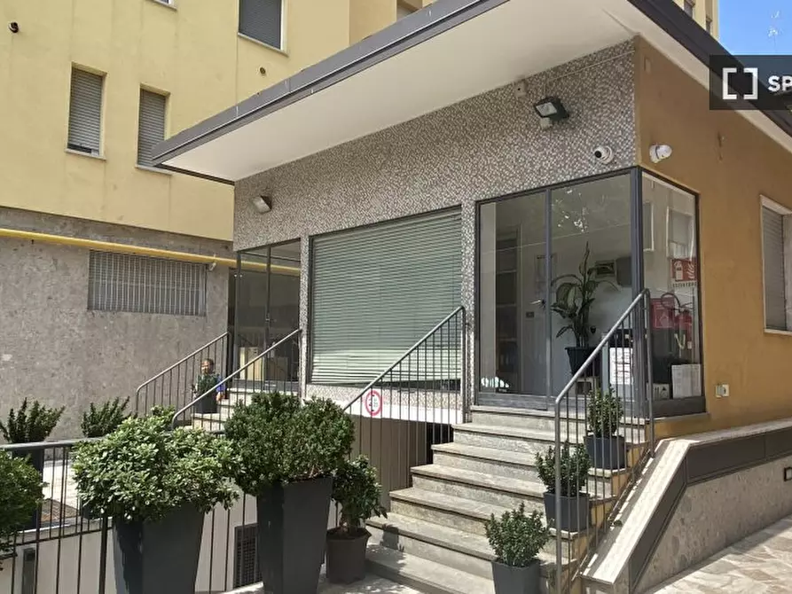 Immagine 2 di Appartamento in affitto  in Via Salasco a Milano