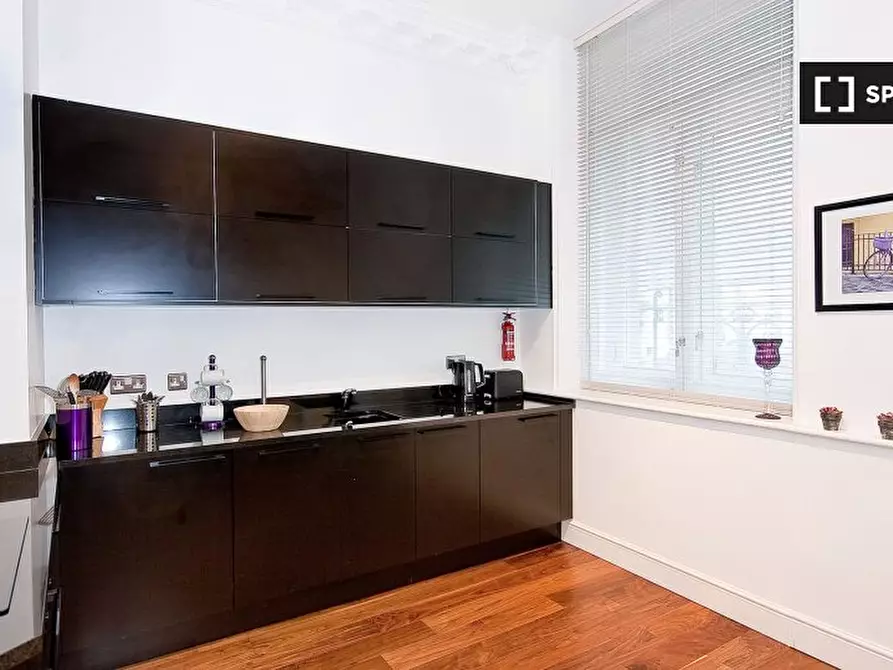 Immagine 4 di Appartamento in affitto  in Flat a 