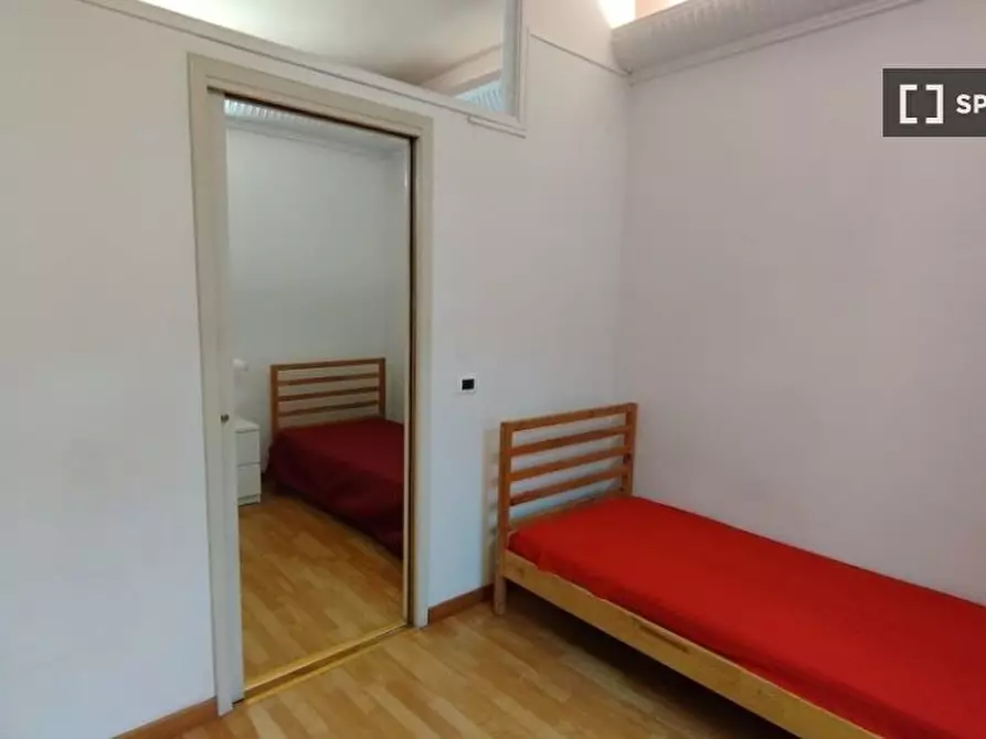 Immagine 3 di Camera condivisa in affitto  in Via Pisana a Firenze