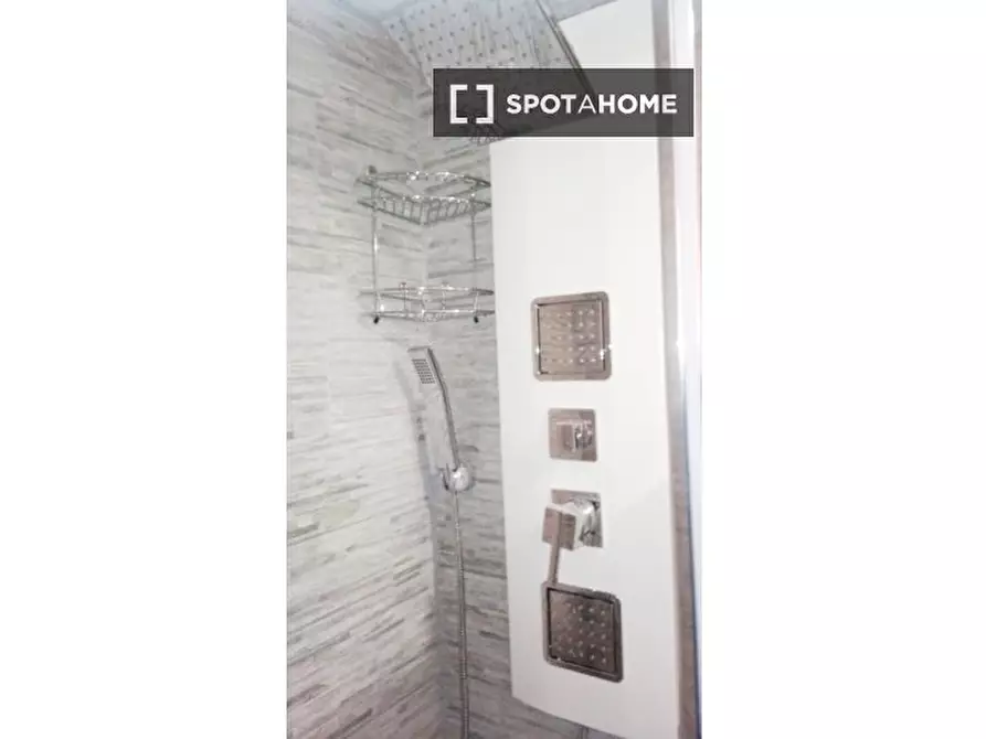 Immagine 11 di Appartamento in affitto  in Via Feletto a Torino