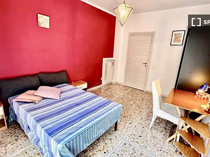 Immagine 2 di Camera condivisa in affitto  in Via Riccardo Pitteri a Roma