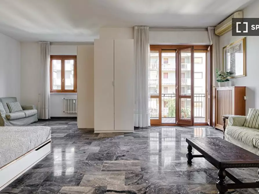 Immagine 8 di Camera condivisa in affitto  in Giuseppe a Milano