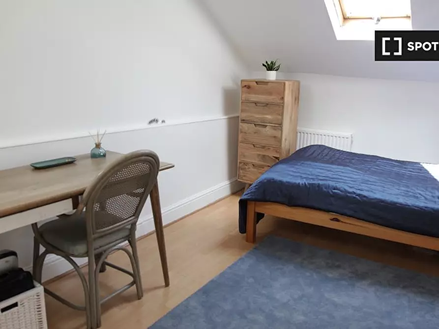 Immagine 1 di Camera condivisa in affitto  in Flat 3, 168 Knight's Hill, West Norwood, London a Lambeth