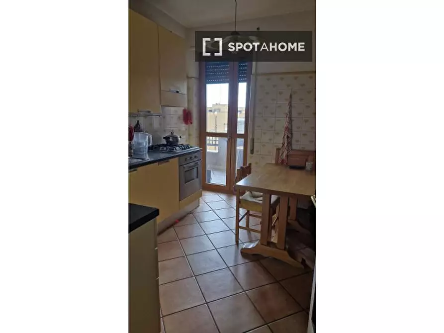 Immagine 11 di Camera condivisa in affitto  in Via Adriano Fiori a Roma