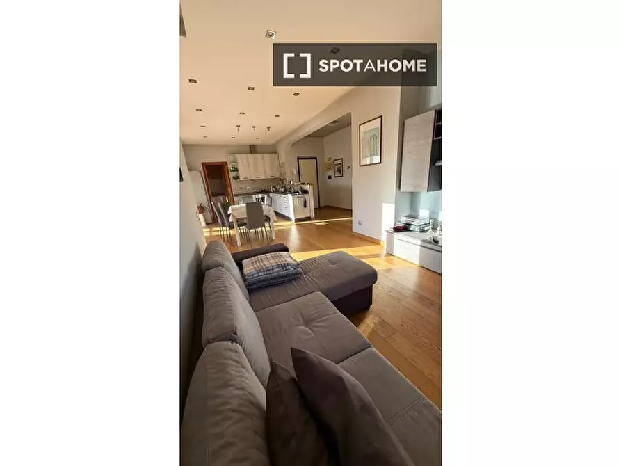 Immagine 6 di Camera condivisa in affitto  in V. Collatina a Roma