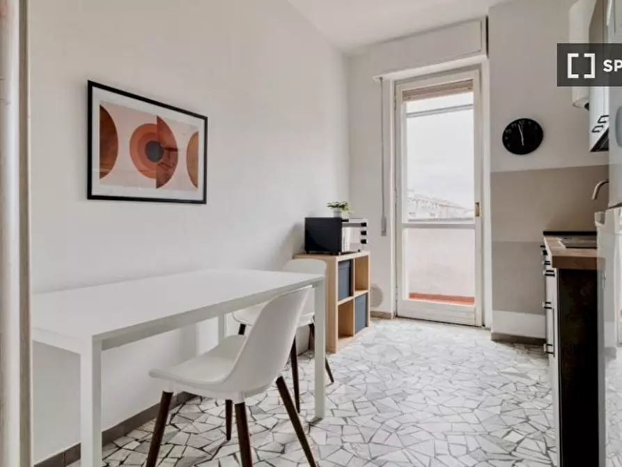 Immagine 6 di Camera condivisa in affitto  in Via Maniago a Milano