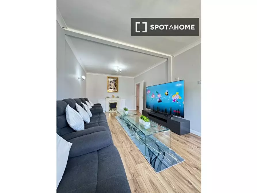 Immagine 4 di Appartamento in affitto  in Townsend Rd a Staines