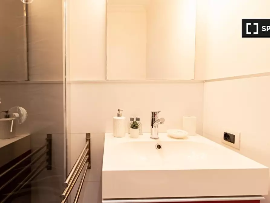 Immagine 7 di Appartamento in affitto  in Via Galvani a Roma