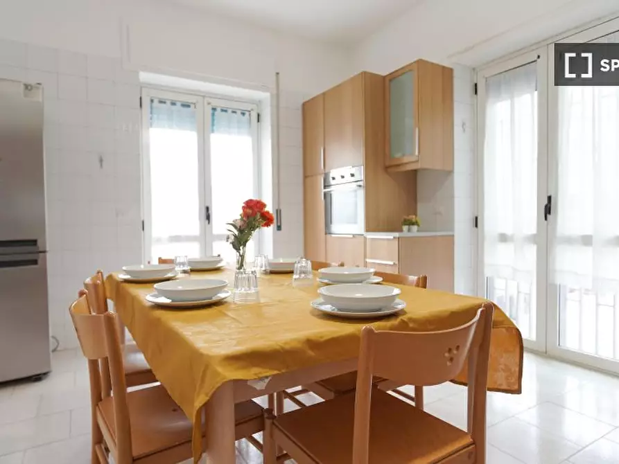 Immagine 12 di Camera condivisa in affitto  in Bognar a Pozzuoli