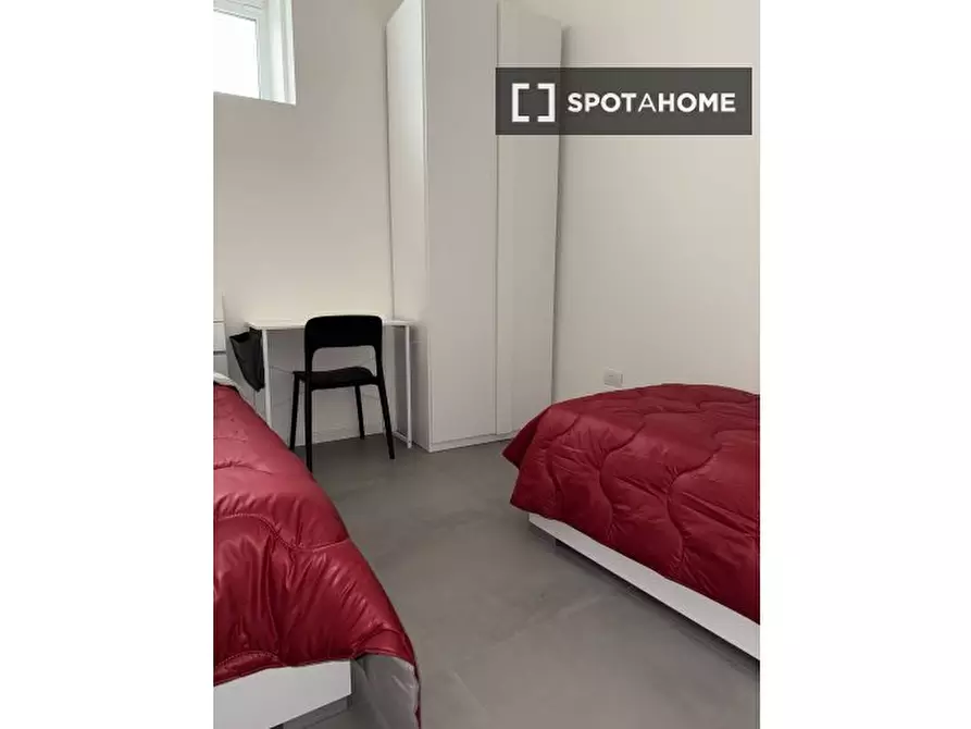 Immagine 1 di Camera condivisa in affitto  in Via Pietro Marocco a Milano