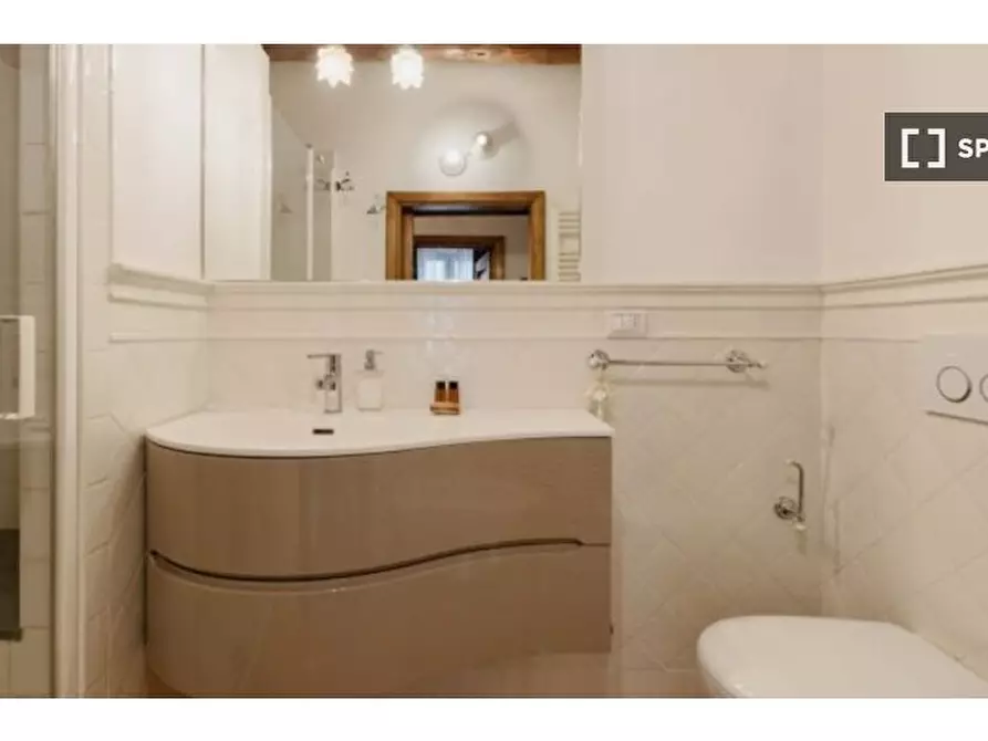 Immagine 18 di Appartamento in affitto  in Via del Porcellana a Firenze