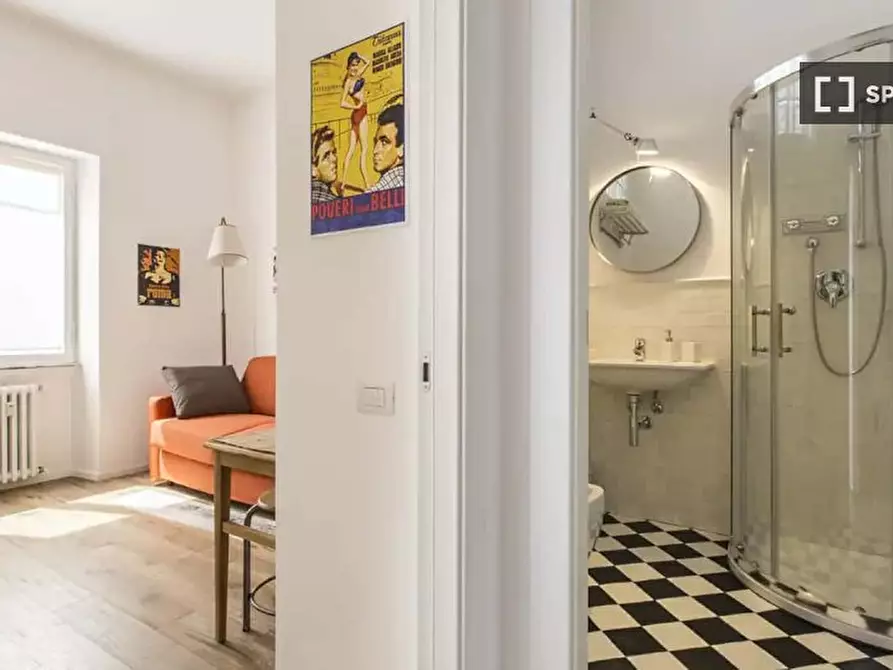 Immagine 12 di Appartamento in affitto  in Via delle Fornaci a Roma