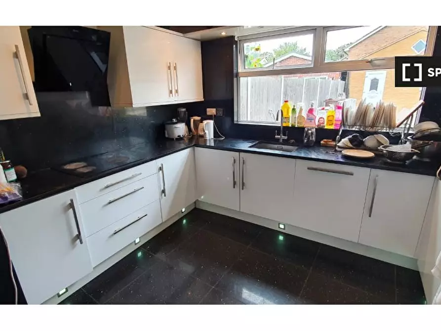 Immagine 12 di Camera condivisa in affitto  in Tenby Rd a Barking