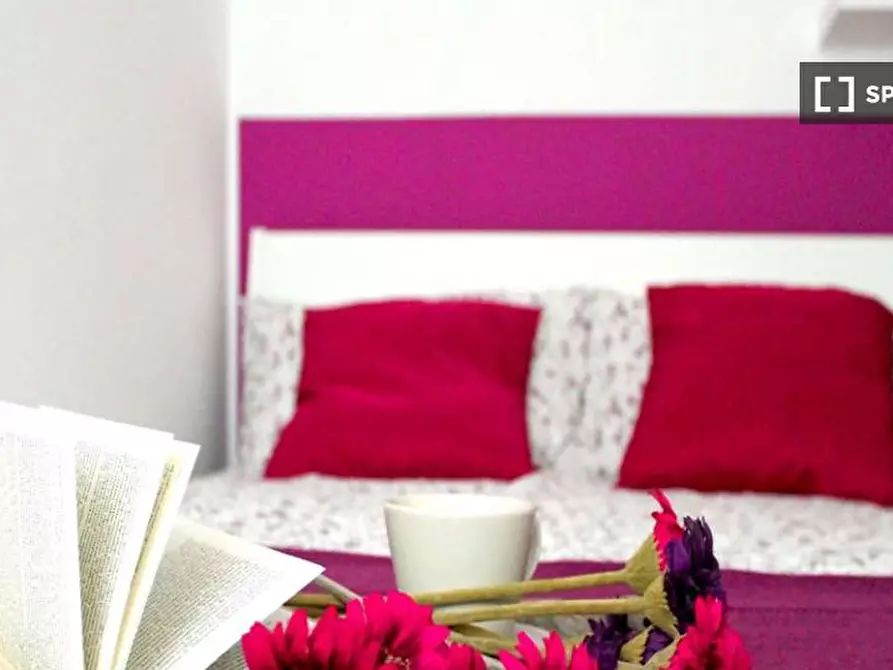 Immagine 18 di Camera condivisa in affitto  in Viale Ortles a Milano