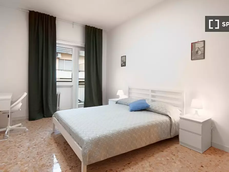 Immagine 15 di Appartamento in affitto  in Via Baldo degli Ubaldi a Roma