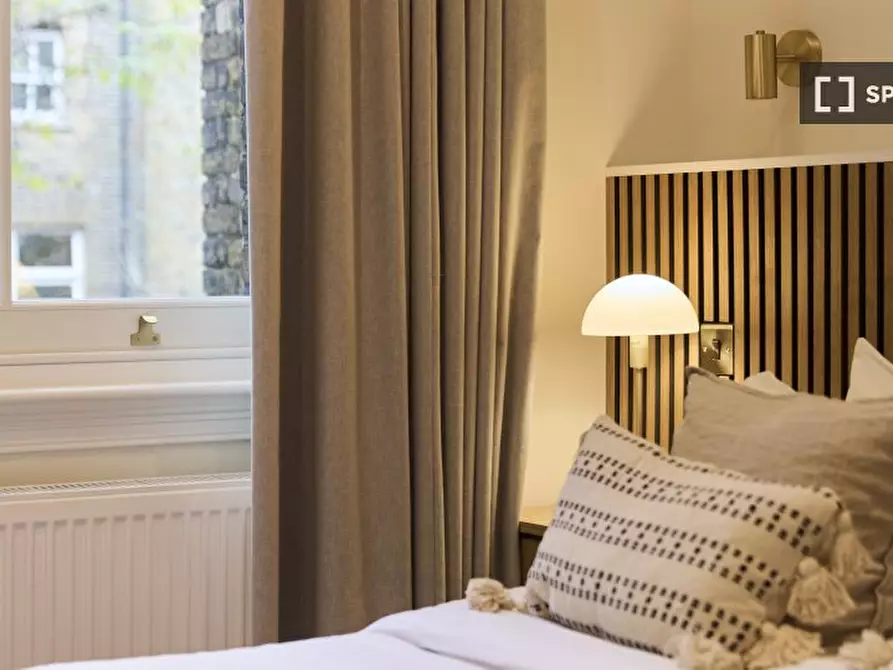 Immagine 12 di Appartamento in affitto  in Westgate Terrace a Kensington