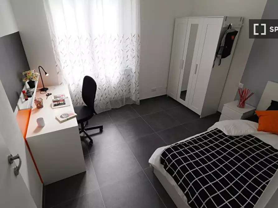 Immagine 1 di Camera condivisa in affitto  in Corso Peschiera a Torino