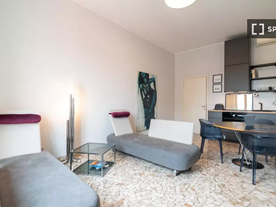 Immagine 8 di Appartamento in affitto  in Via Edmondo de Amicis a Milano