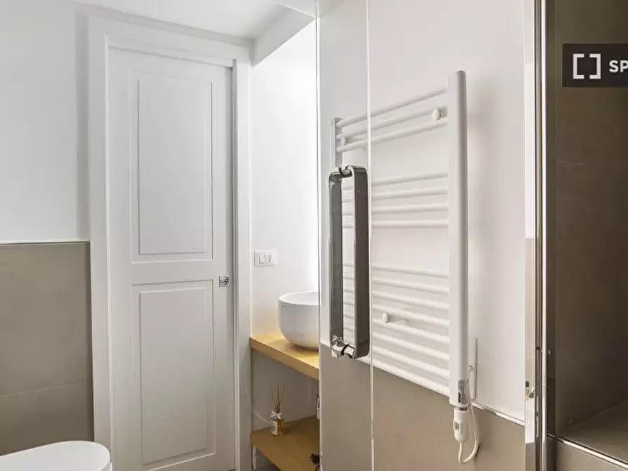 Immagine 7 di Appartamento in affitto  in Via dell'Arco della Ciambella a Roma