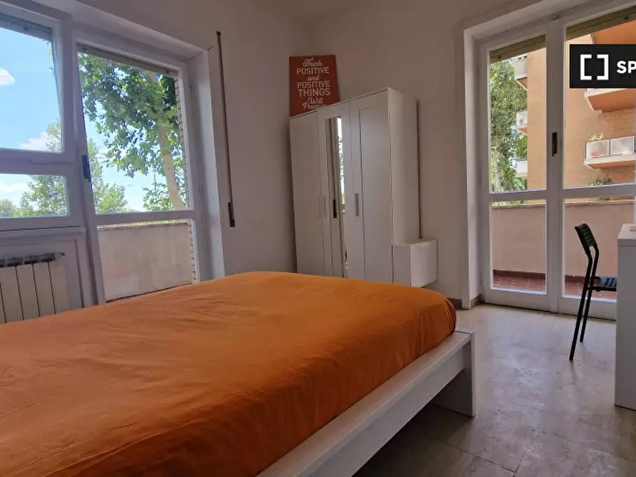 Immagine 6 di Camera condivisa in affitto  in Lungotevere di Pietra Papa a Roma