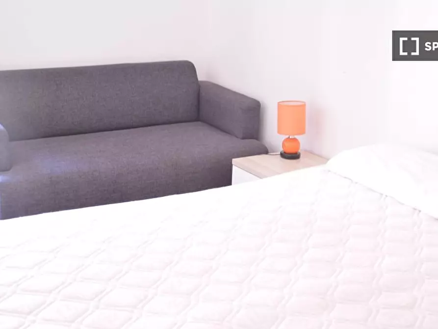 Immagine 15 di Camera condivisa in affitto  in Via Pola a Cagliari