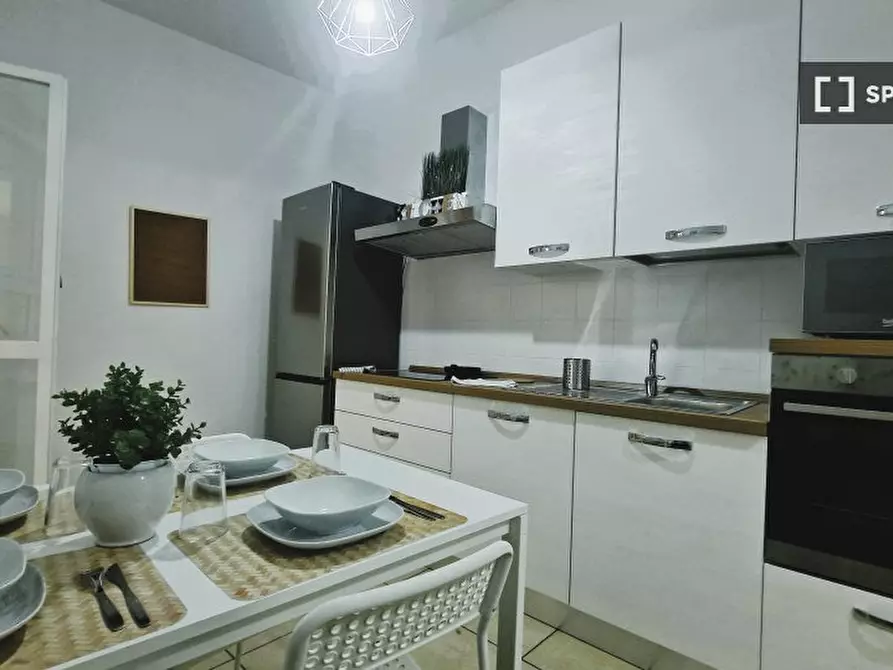 Immagine 9 di Camera condivisa in affitto  in Lungotevere di Pietra Papa a Roma