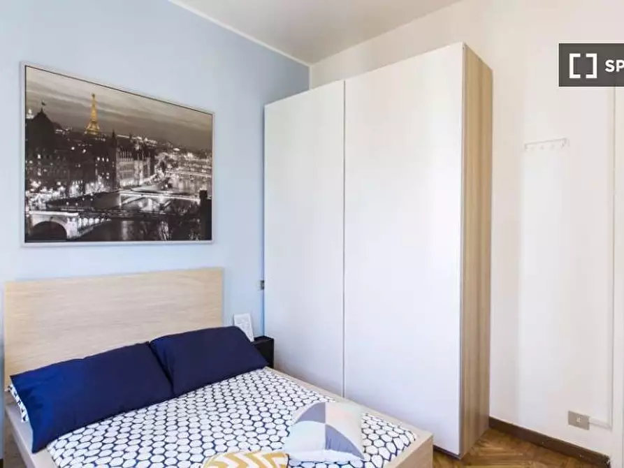 Immagine 2 di Camera condivisa in affitto  in Via Moncalvo a Milano