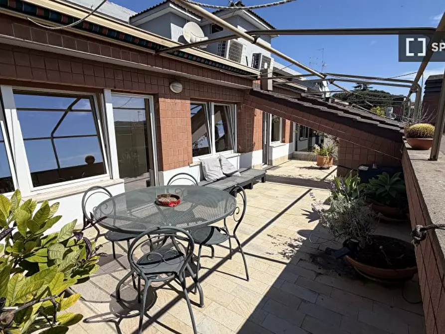 Immagine 19 di Appartamento in affitto  in Via Benedetto Croce a Roma