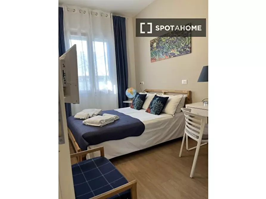 Immagine 1 di Camera condivisa in affitto  in Via Avellino a Padova