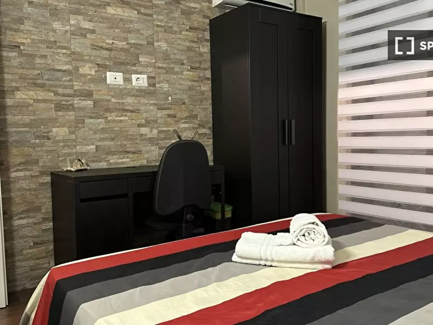 Immagine 3 di Camera condivisa in affitto  in Via Elena Brandizzi Gianni a Roma