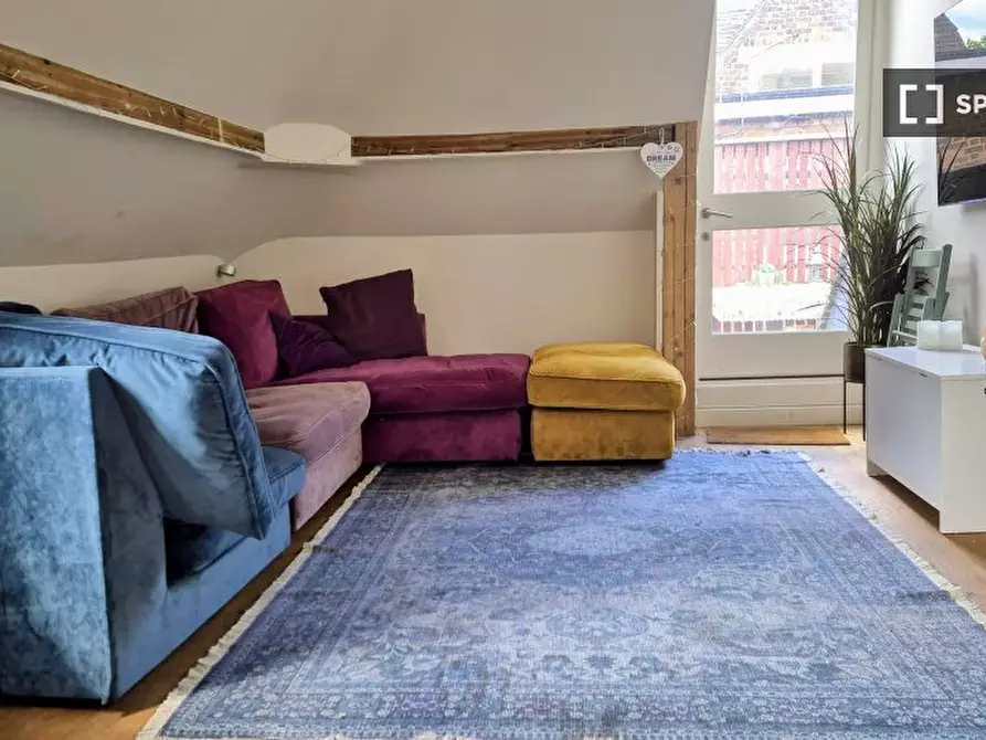 Immagine 3 di Appartamento in affitto  in Netherhall Gardens a Camden Town