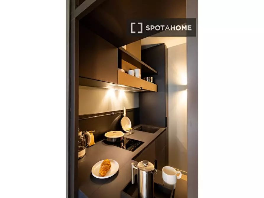 Immagine 15 di Ufficio in affitto  in flat a Wandsworth