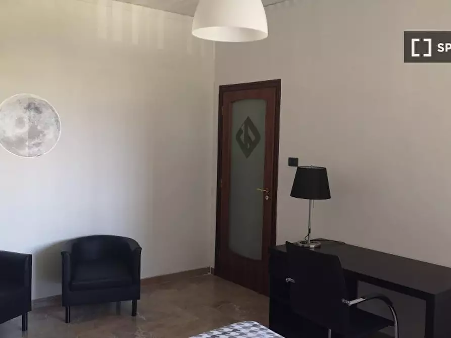 Immagine 4 di Camera condivisa in affitto  in Via Gabriele Jannelli p. T int. 3 a Napoli