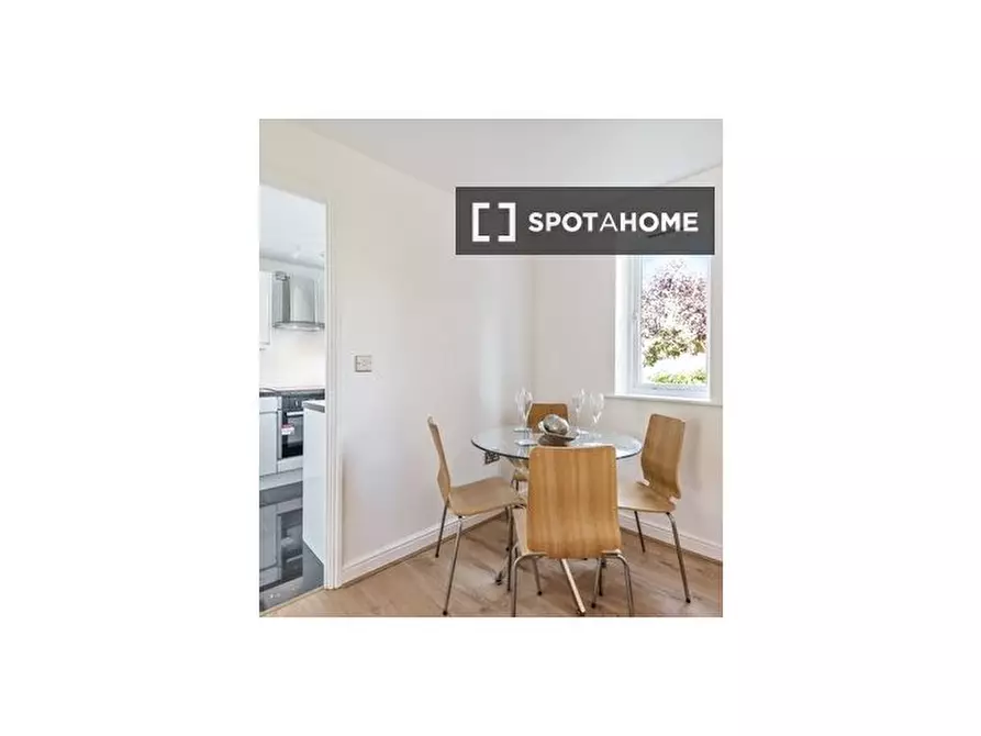 Immagine 3 di Appartamento in affitto  in Churchill Ct a Eltham