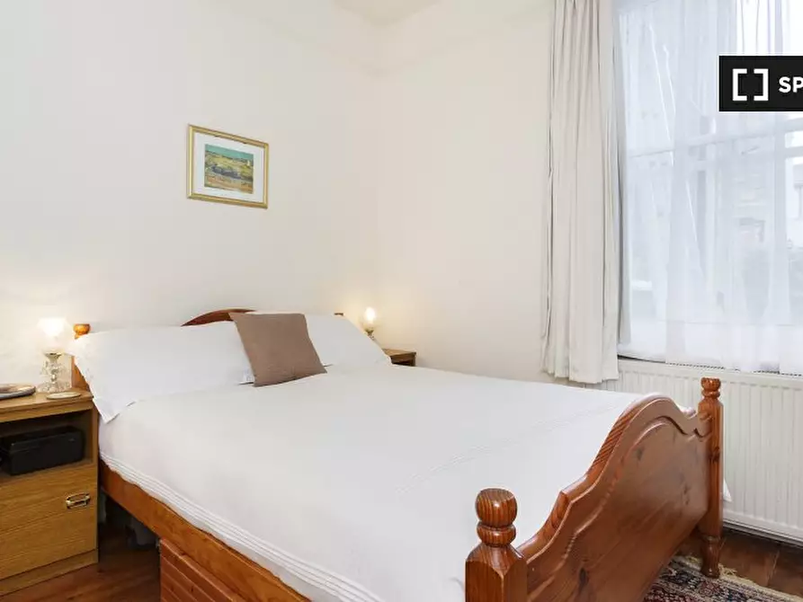 Immagine 6 di Appartamento in affitto  in Bloom Park Rd a Hammersmith