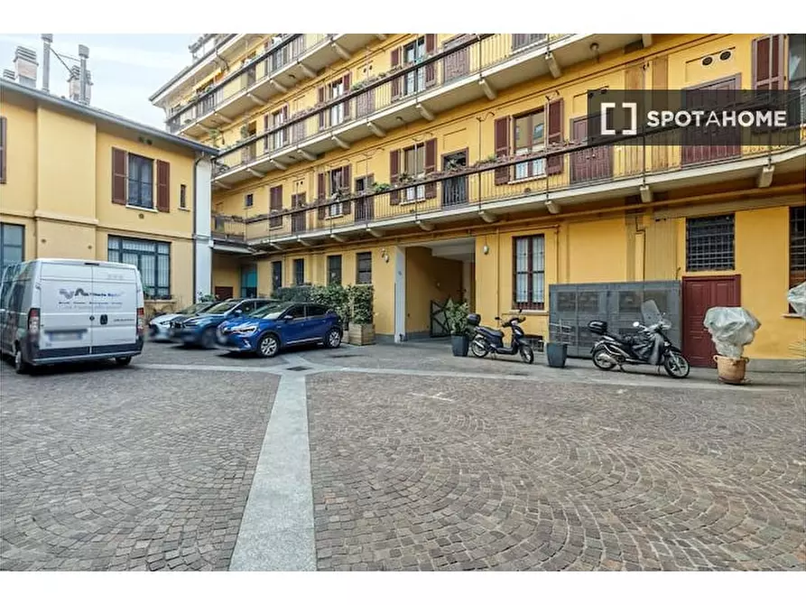 Immagine 18 di Appartamento in affitto  in Via Ascanio Sforza a Milano