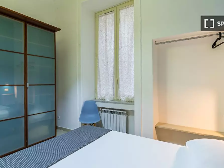 Immagine 11 di Appartamento in affitto  in Via Suor Orsola a Napoli