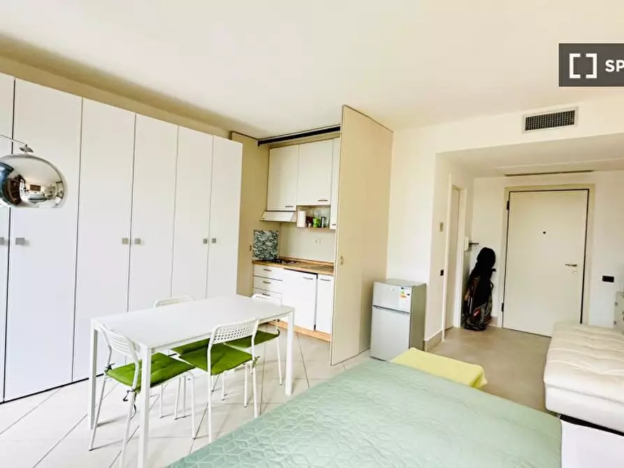 Immagine 7 di Ufficio in affitto  in Via di Marco Simone a Guidonia Montecelio