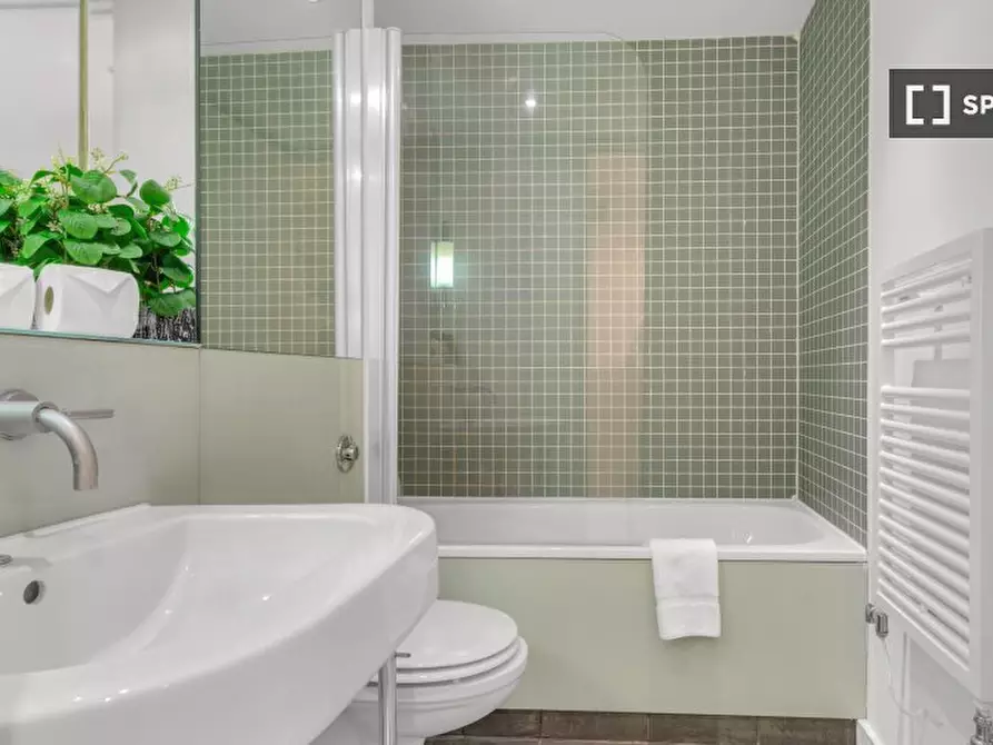 Immagine 5 di Appartamento in affitto  in Saffron Hill a Camden Town