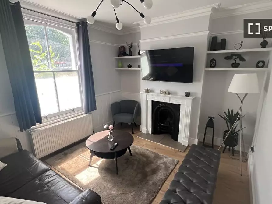 Immagine 9 di Appartamento in affitto  in Mill Hill Road a Ealing