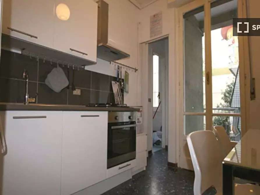 Immagine 4 di Camera condivisa in affitto  in Via Lecco a Milano
