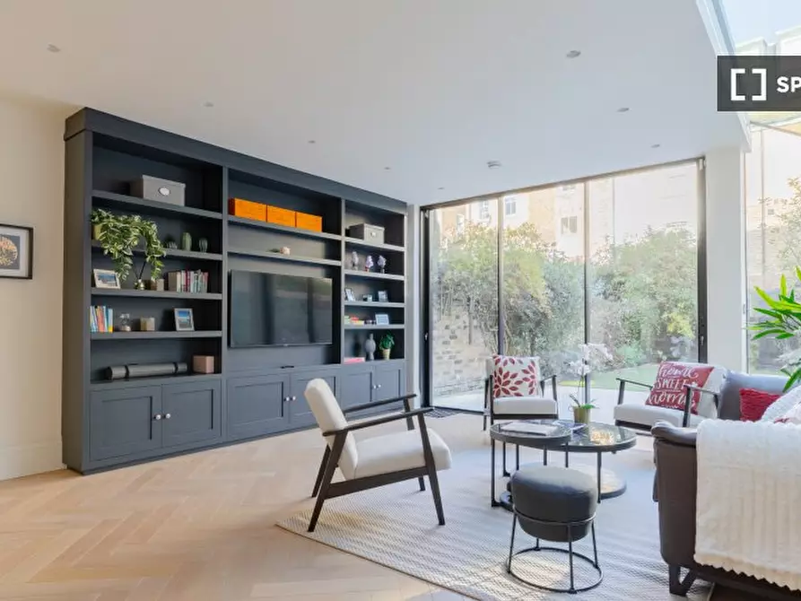 Immagine 12 di Appartamento in affitto  in Batoum Gardens a Hammersmith