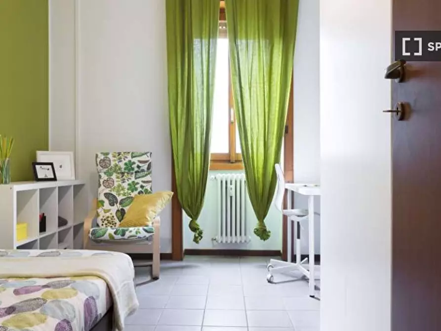 Immagine 2 di Camera condivisa in affitto  in Via Francesco Arese a Milano