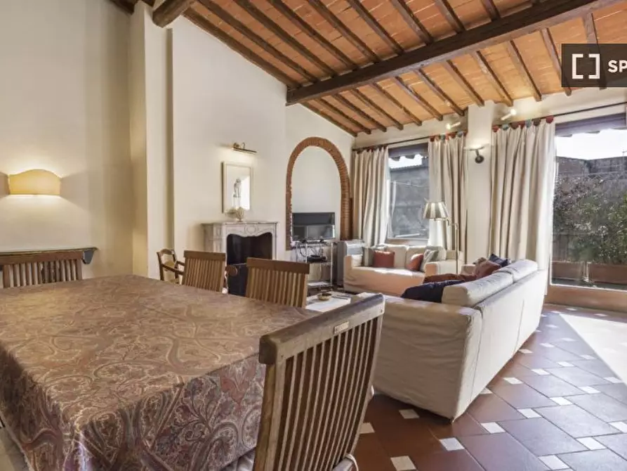 Immagine 4 di Appartamento in affitto  in Borgo S. Frediano a Firenze