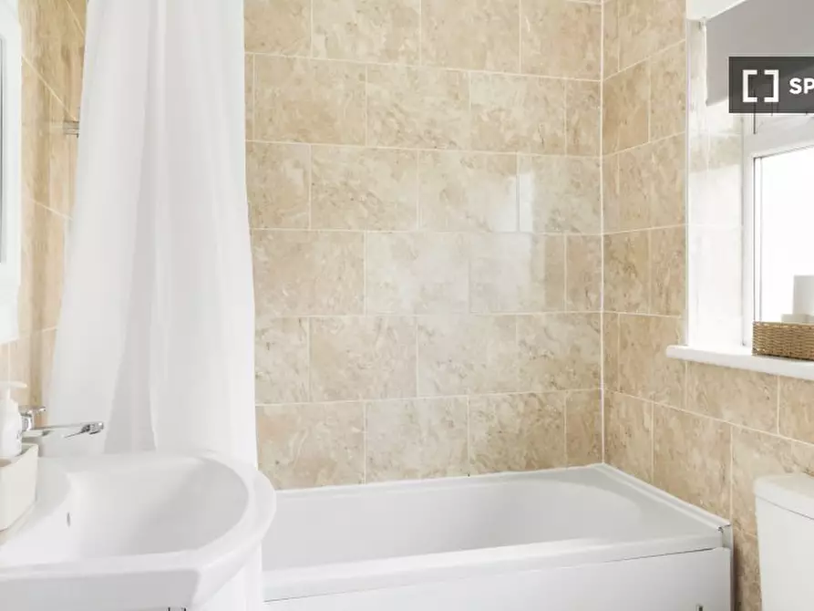 Immagine 5 di Appartamento in affitto  in Harwill Cres a 