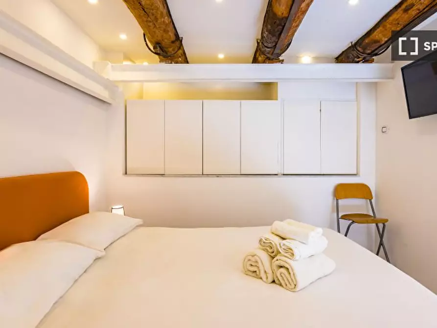 Immagine 9 di Appartamento in affitto  in Vico D'Afflitto a Napoli