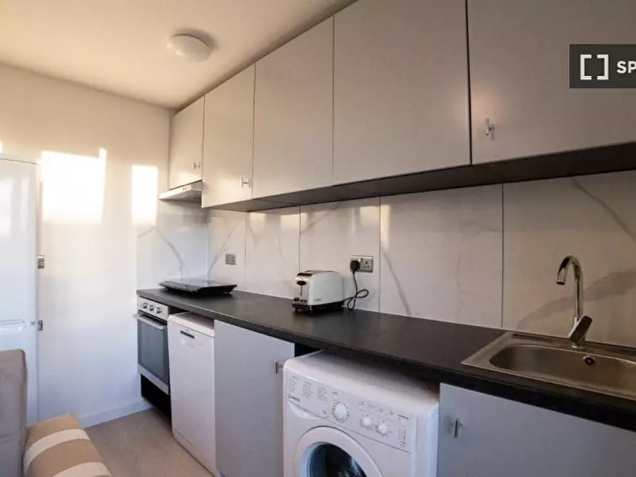 Immagine 2 di Appartamento in affitto  in Bridge Ln a Barnet