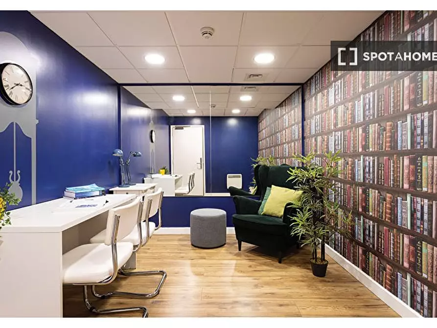 Immagine 3 di Residence in affitto  in Leman St a Poplar