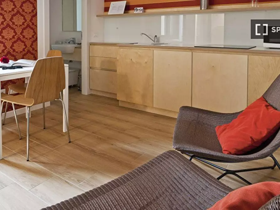 Immagine 4 di Appartamento in affitto  in Via Caretto a Milano